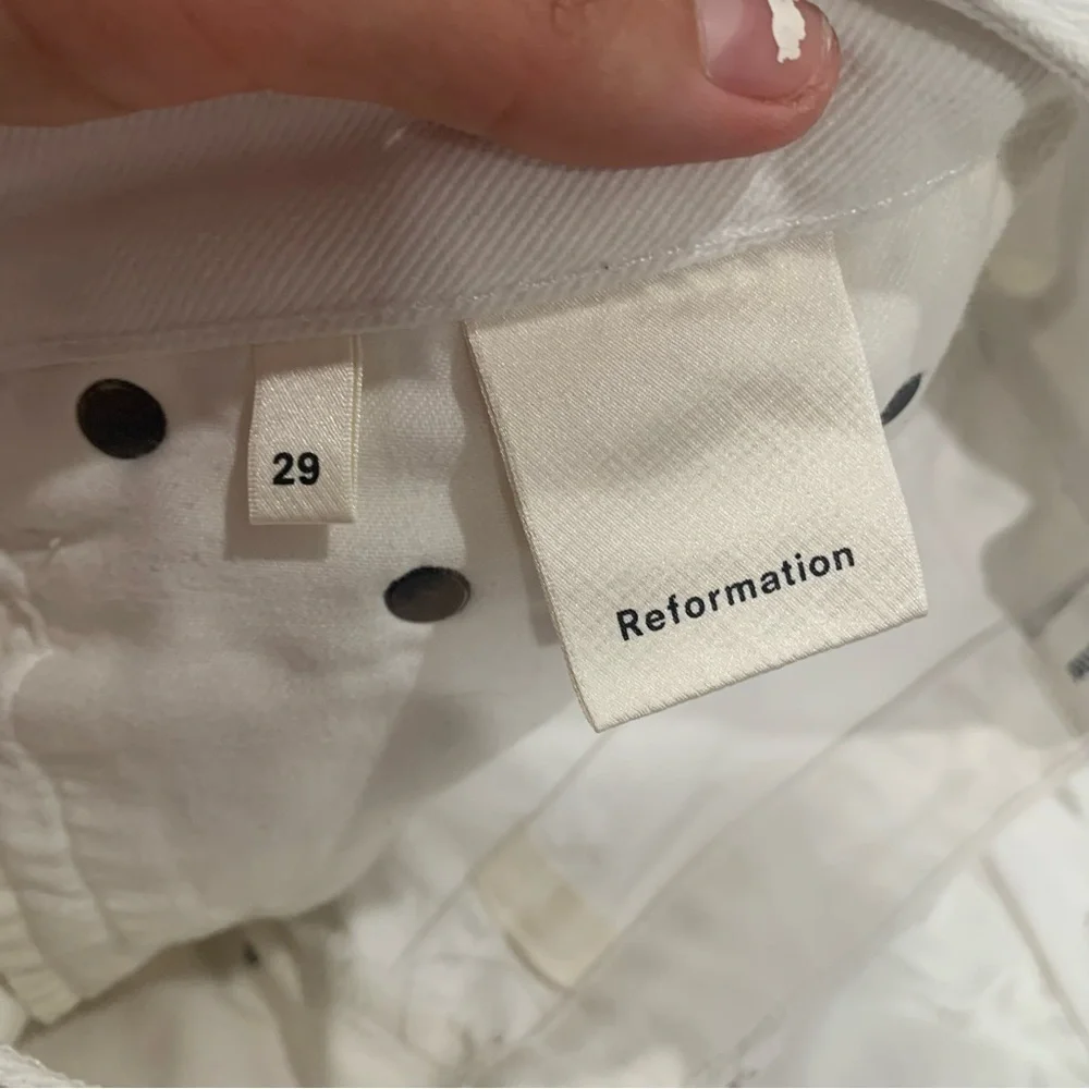 ✅ Reformation Jeans Mid-Rise Crop Flare Raw Hem in White